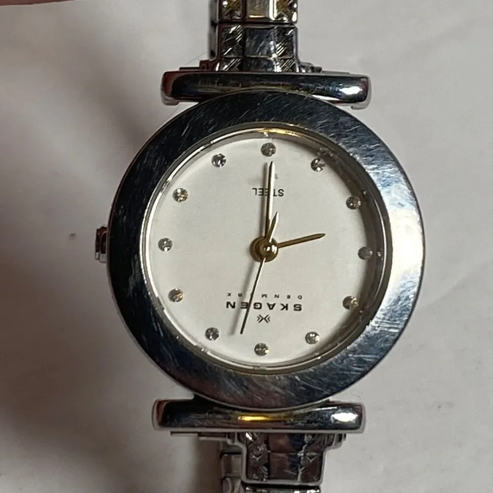 Skagen Denmark 107SSSD Stainless Steel Women’s Watch – Non Working for Parts